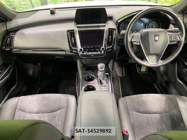 Toyota CROWN SEDAN 2019-10 8073390-1