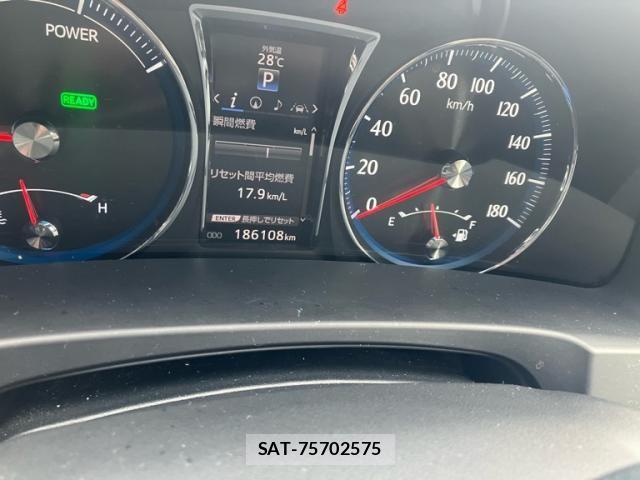 Toyota CROWN SEDAN 2016-03 8073400-17