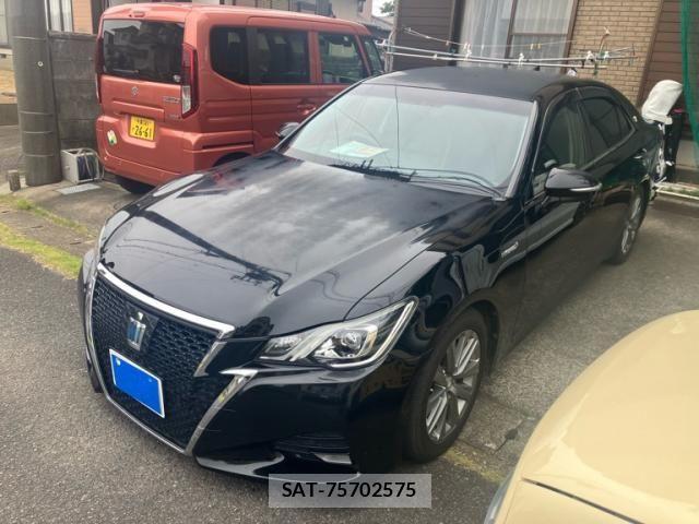 Toyota CROWN SEDAN 2016-03 8073400-1