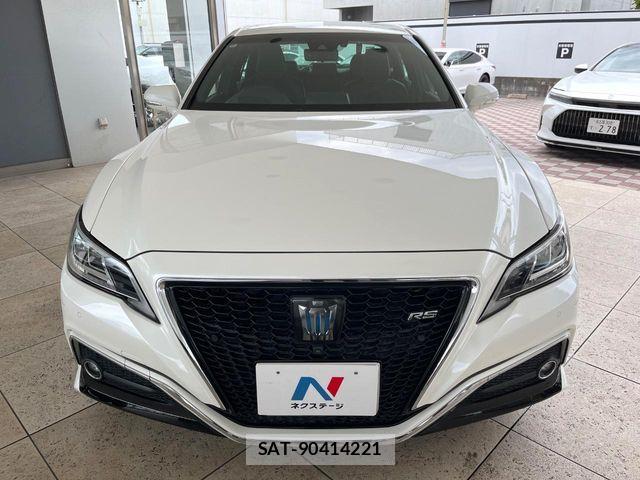 Toyota CROWN SEDAN 2018-11 8073393-14
