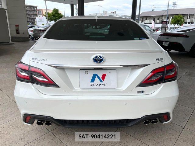 Toyota CROWN SEDAN 2018-11 8073393-15