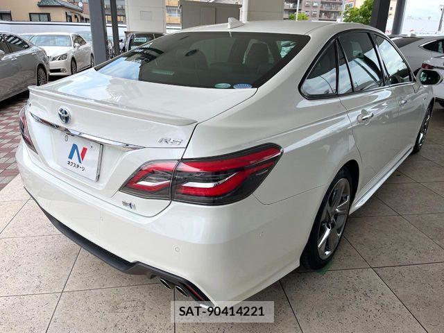 Toyota CROWN SEDAN 2018-11 8073393-17
