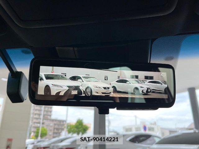 Toyota CROWN SEDAN 2018-11 8073393-4