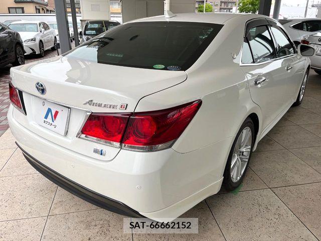 Toyota CROWN SEDAN 2014-06 8073397-16