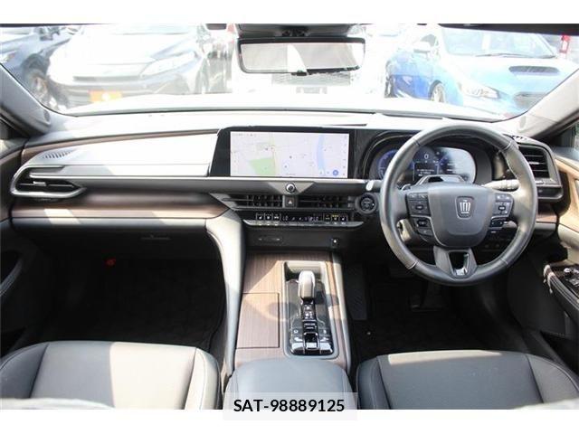 Toyota CROWN SEDAN 2025-02 8073383-26