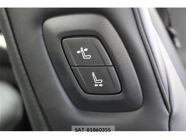 Toyota CROWN SEDAN 2018-06 8073387-26