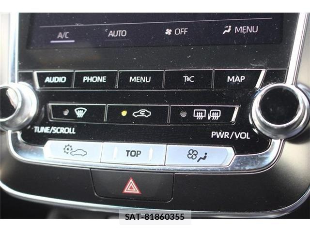 Toyota CROWN SEDAN 2018-06 8073387-27
