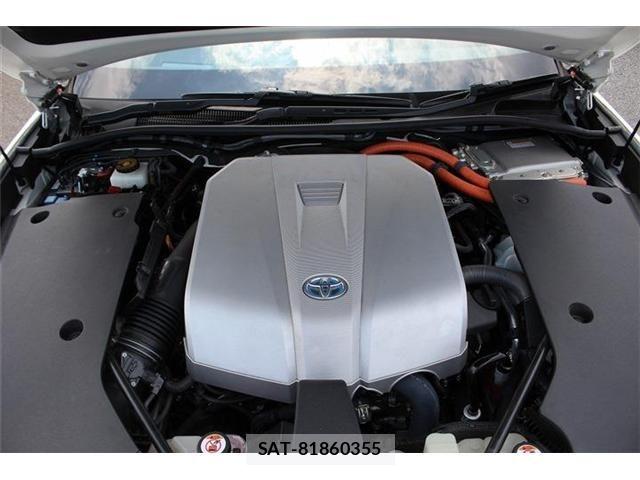 Toyota CROWN SEDAN 2018-06 8073387-29