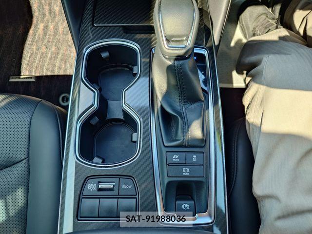Toyota CROWN SEDAN 2022-03 8073375-17