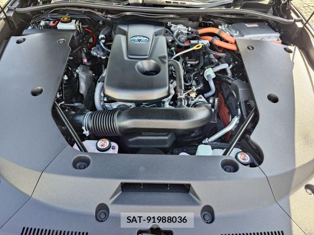 Toyota CROWN SEDAN 2022-03 8073375-22