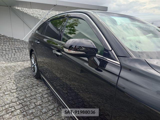 Toyota CROWN SEDAN 2022-03 8073375-4