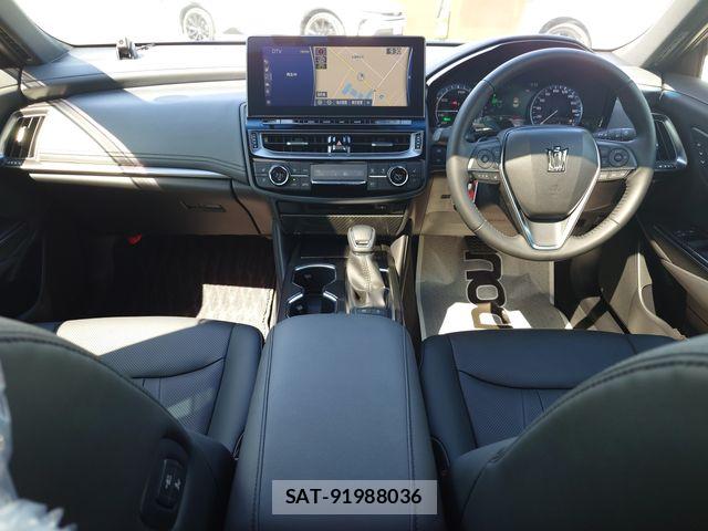 Toyota CROWN SEDAN 2022-03 8073375-8