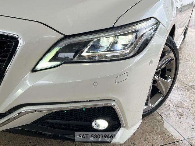Toyota CROWN SEDAN 2018-11 8073385-11