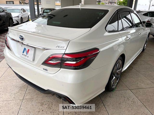 Toyota CROWN SEDAN 2018-11 8073385-17