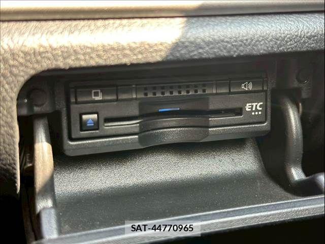 Toyota CROWN SEDAN 2016-04 8073398-12