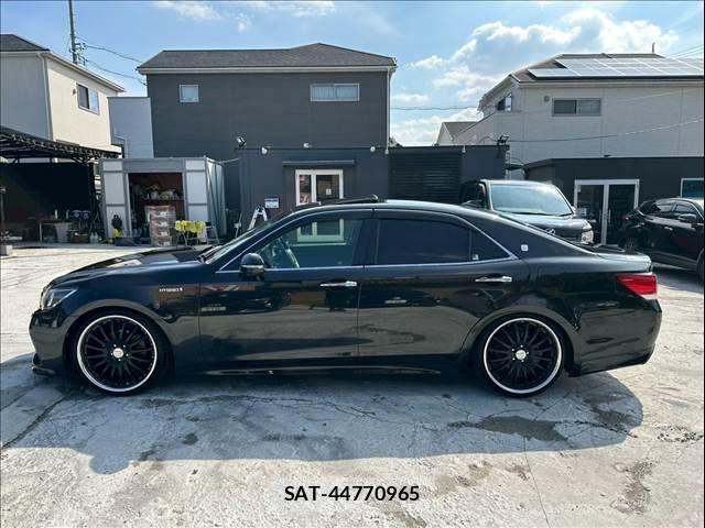 Toyota CROWN SEDAN 2016-04 8073398-3