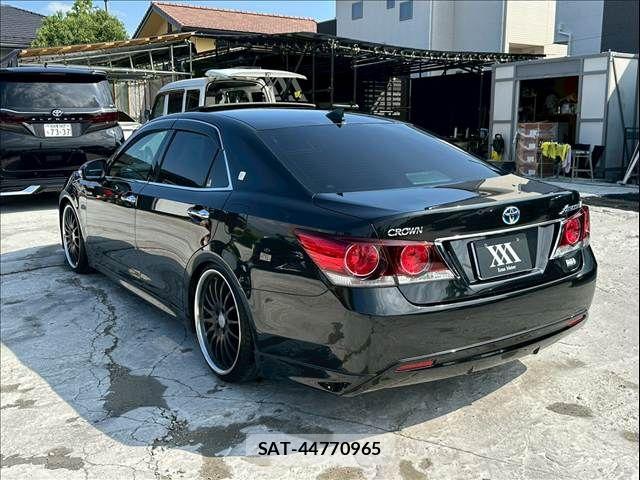 Toyota CROWN SEDAN 2016-04 8073398-7
