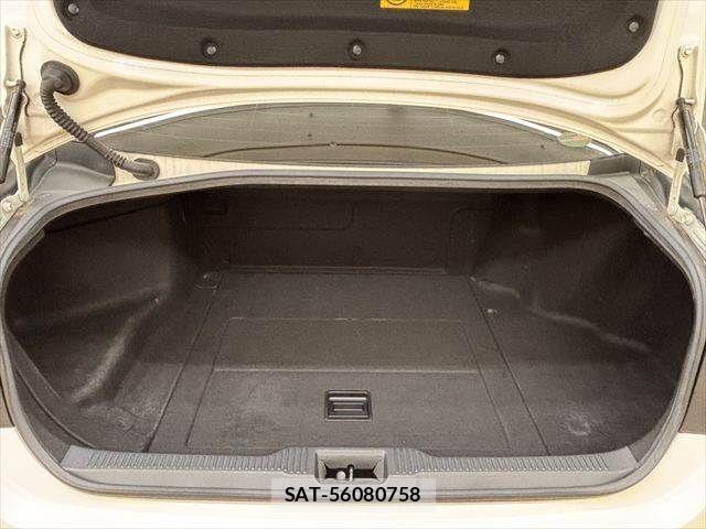 Toyota CROWN SEDAN 2018-09 8073392-9