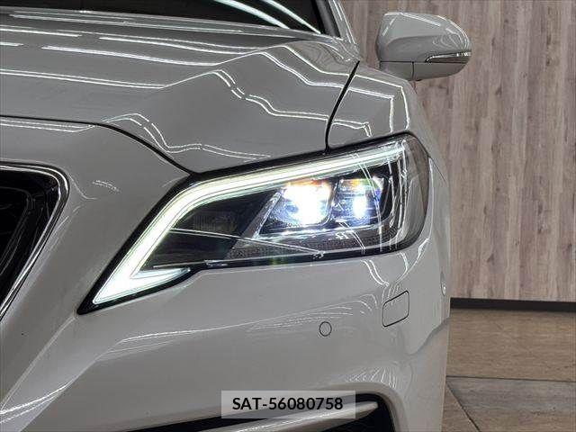Toyota CROWN SEDAN 2018-09 8073392-11