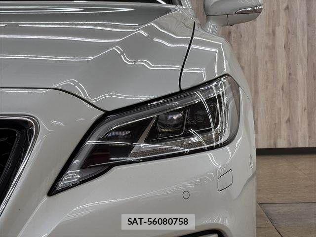 Toyota CROWN SEDAN 2018-09 8073392-21