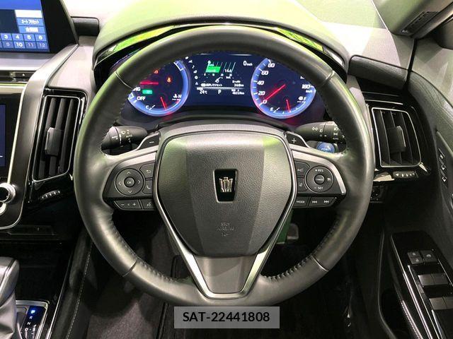 Toyota CROWN SEDAN 2018-12 8073389-11
