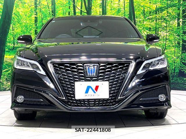 Toyota CROWN SEDAN 2018-12 8073389-14