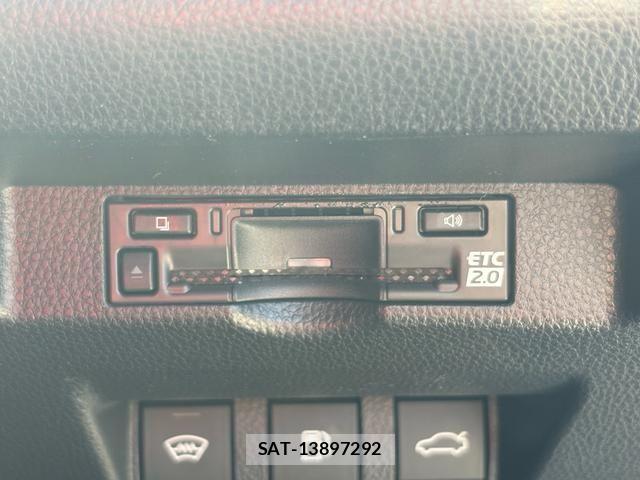 Toyota CROWN SEDAN 2025-07 8073374-15