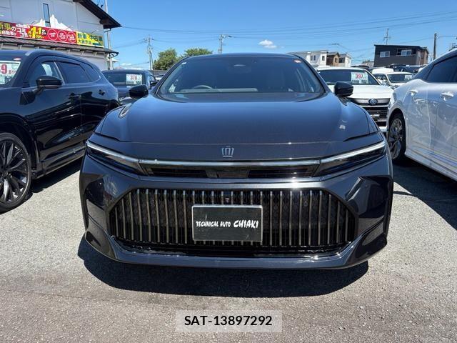 Toyota CROWN SEDAN 2025-07 8073374-1
