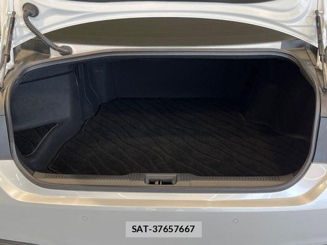 Toyota CROWN SEDAN 2022-01 8073382-9