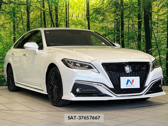 Toyota CROWN SEDAN 2022-01 8073382-15