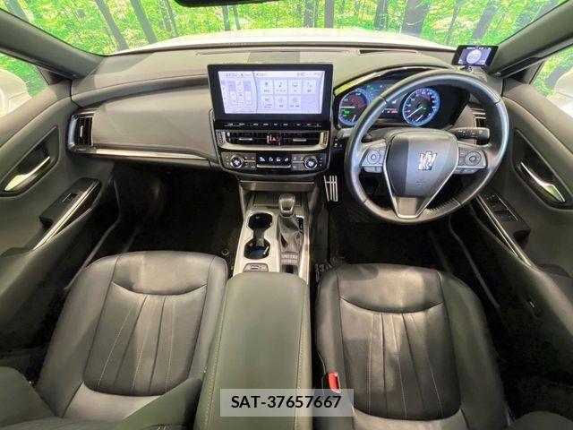 Toyota CROWN SEDAN 2022-01 8073382-1