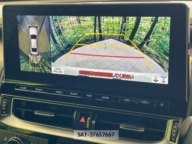 Toyota CROWN SEDAN 2022-01 8073382-3