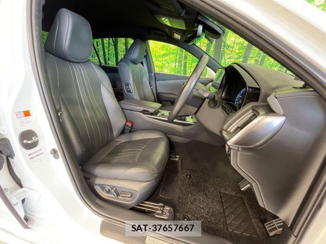 Toyota CROWN SEDAN 2022-01 8073382-7