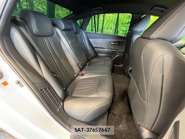 Toyota CROWN SEDAN 2022-01 8073382-8