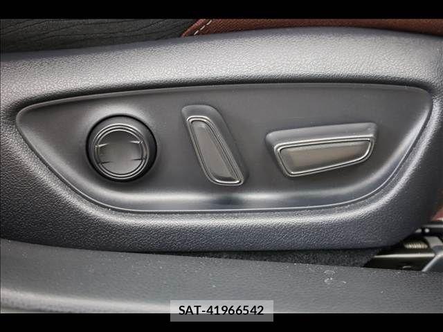 Toyota CROWN SEDAN 2018-12 8098659-15