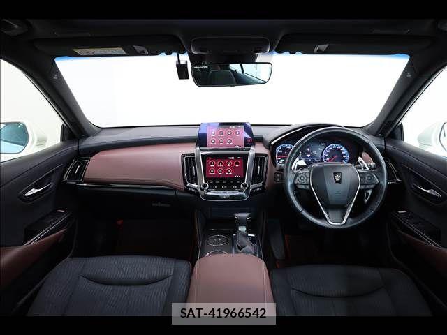 Toyota CROWN SEDAN 2018-12 8098659-2