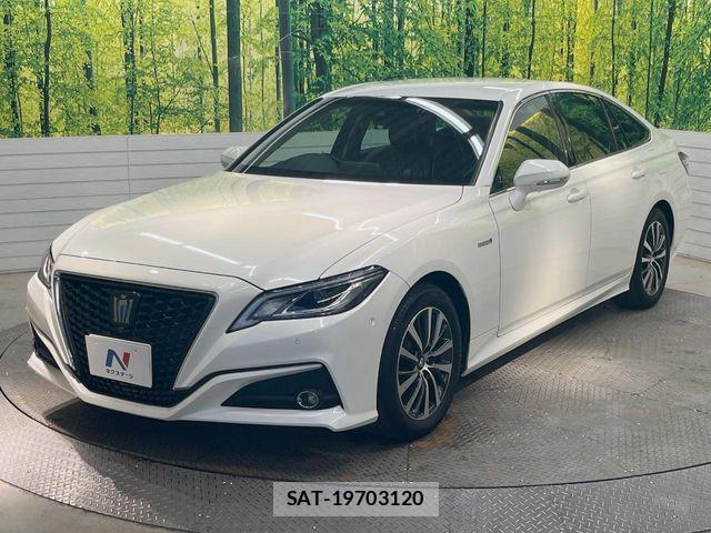 Toyota CROWN SEDAN 2019-03 8098670-15
