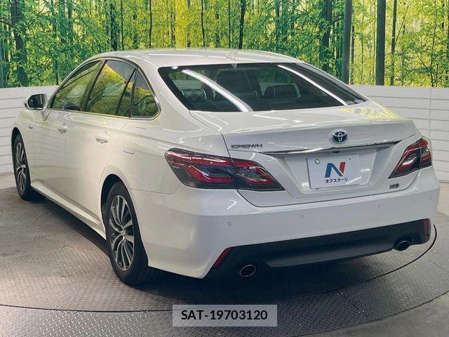 Toyota CROWN SEDAN 2019-03 8098670-16