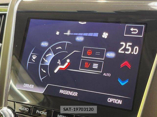 Toyota CROWN SEDAN 2019-03 8098670-4