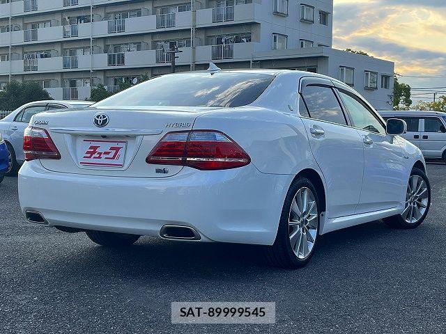 Toyota CROWN SEDAN 2012-09 8098678-2