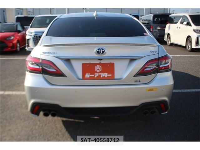 Toyota CROWN SEDAN 2018-10 8098669-9