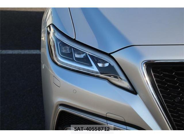 Toyota CROWN SEDAN 2018-10 8098669-12