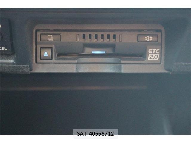 Toyota CROWN SEDAN 2018-10 8098669-4