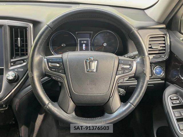 Toyota CROWN SEDAN 2016-03 8098672-11