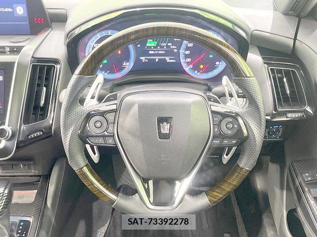 Toyota CROWN SEDAN 2018-08 8098661-10