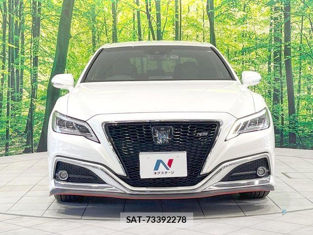 Toyota CROWN SEDAN 2018-08 8098661-13