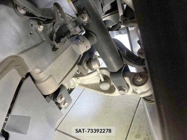 Toyota CROWN SEDAN 2018-08 8098661-19
