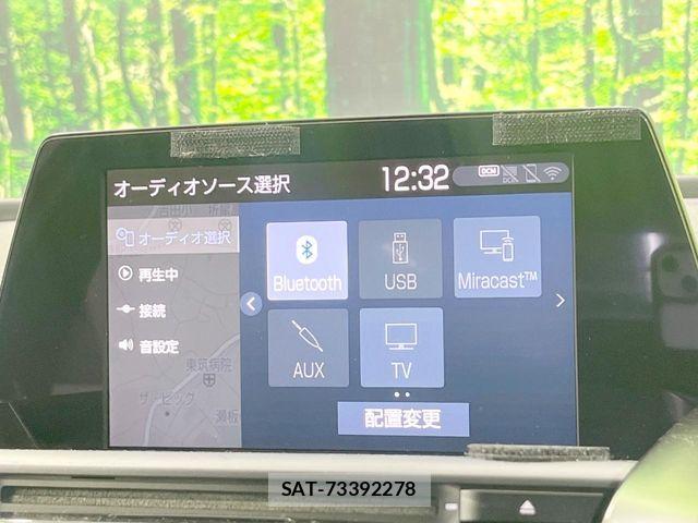 Toyota CROWN SEDAN 2018-08 8098661-2