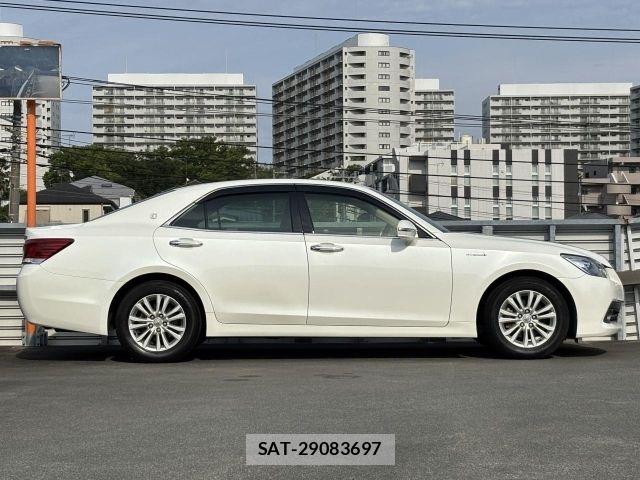 Toyota CROWN SEDAN 2014-06 8098673-21