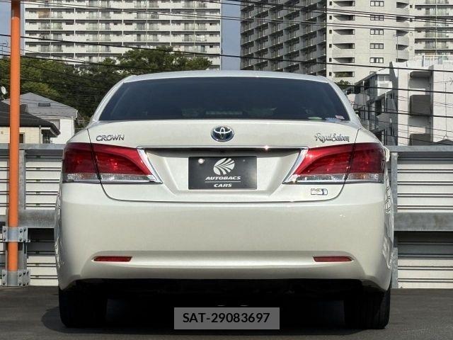 Toyota CROWN SEDAN 2014-06 8098673-22